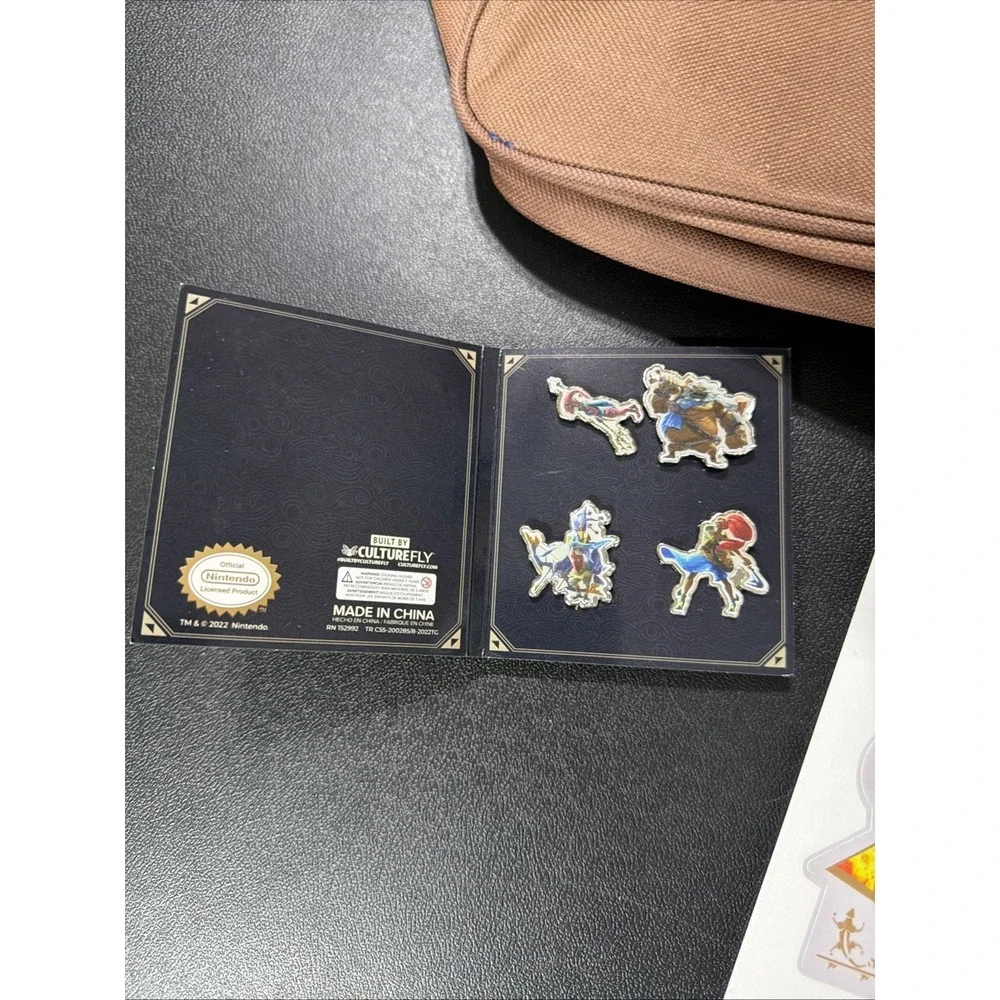 The Legend of Zelda Breath of the Wild Messenger Bag Stickers & Pin Set